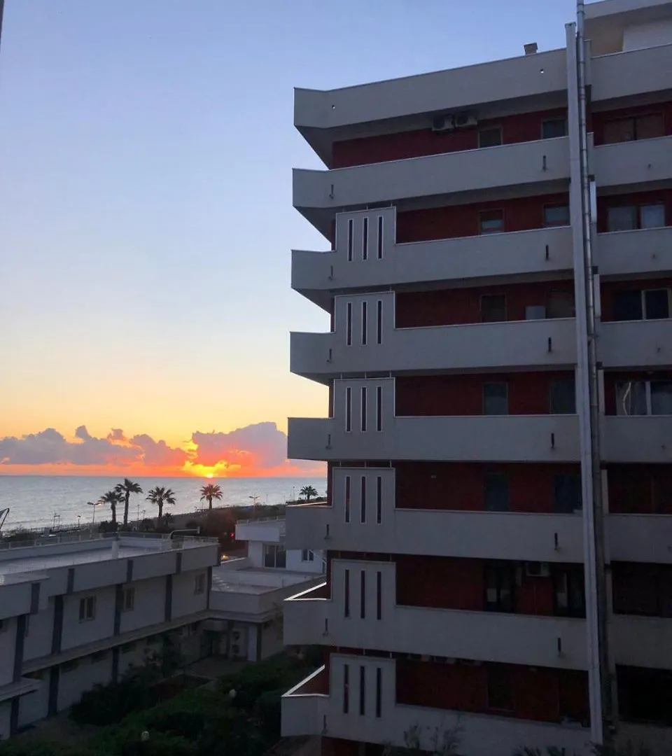 Pranayama Sea View Room- Shared Bathroom Bari